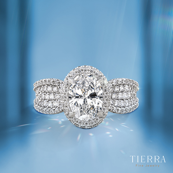 Hình dáng kim cương tự nhiên Oval